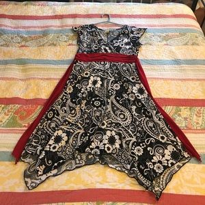 Dress asymmetric hemline.  Black and white.